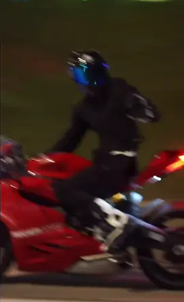 #ducati #yee #vroom #bikes #sportbike 