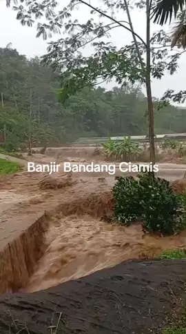 saurce Vidio : Berbagai Sumber #banjir  #banjir2025  #banjirbandangciamis  #ciamir 