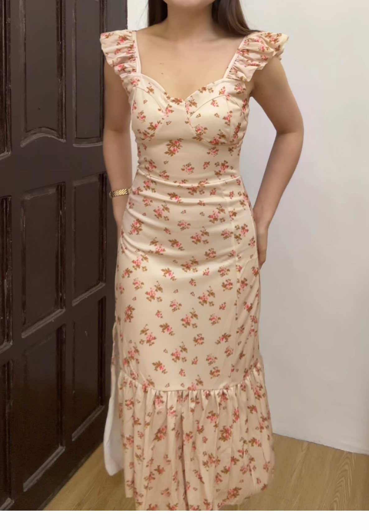 The real definition of “maganda” 😍✨ #dress #floraldress #sexydress #goviral #highlyrecommended 