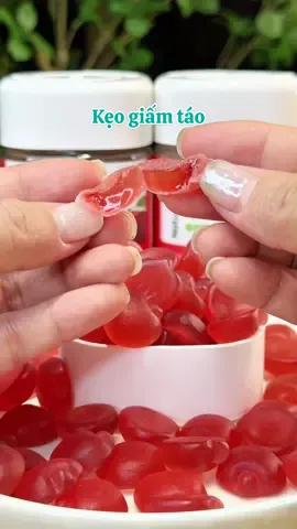 Ai mà không uống nổi giấm táo thì chuyển qua ăn cái kẹo dẻo giấm táo này đi mấy bà #keogiamtao #keodeogiamtao #naturalkey #giamtao #diemthuyriviu  