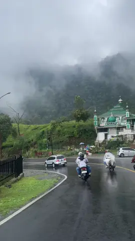 puncak bogor after rain😻#puncakbogor#bogor#fyppppppppppppppppppppppp 