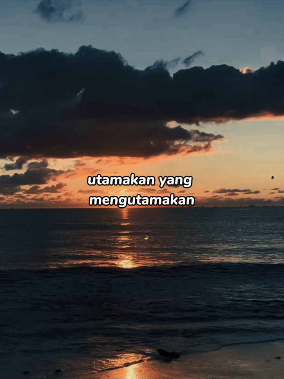 hidup adalah permainan 🫵#CapCut #soundviral #foryou #tmtemplate #templatecapcut 