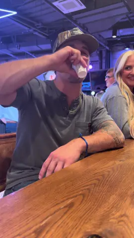 FIND EM IN A BAR Out now, thank y’all so much for the support on this one, I hope you love it. #findeminabar #fyp #newmusic #OnTour #noahthompson 