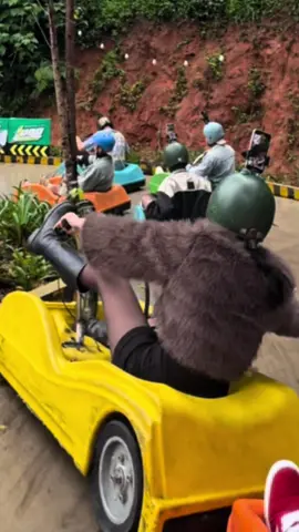 Dơ hết chân lên 😎#caonguyenhoadalat #viral #xuhuong #mariokart #kdl 