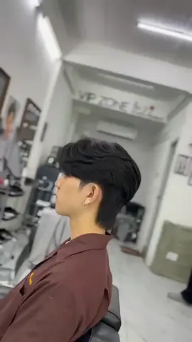 #ตัดผมชายเชียงใหม่ #ตัดผมชายราชภัฏเชียงใหม่ #1stcutzstudio #comma #mullet 