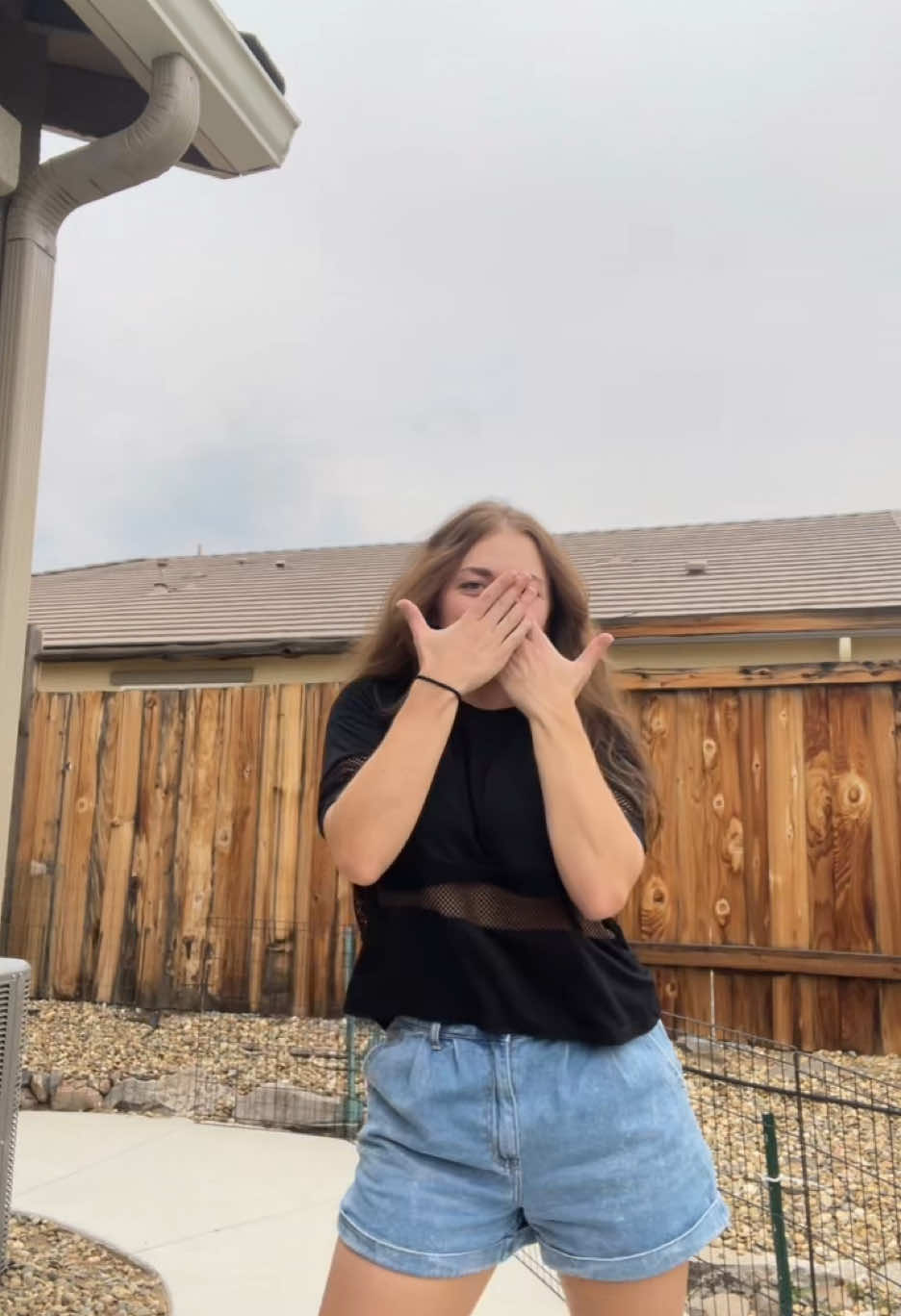 I’m like OH MY GODDDD 🥵 dc: @bryce🌷 #tears #sabrinacarpenter #mbf #fyp #dance 