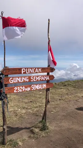 Jika kau berusaha maka kau akan mendapatkannya😇😇 #sembalunlombok #sempana2329mdpl #xybca #masukberandafyp 