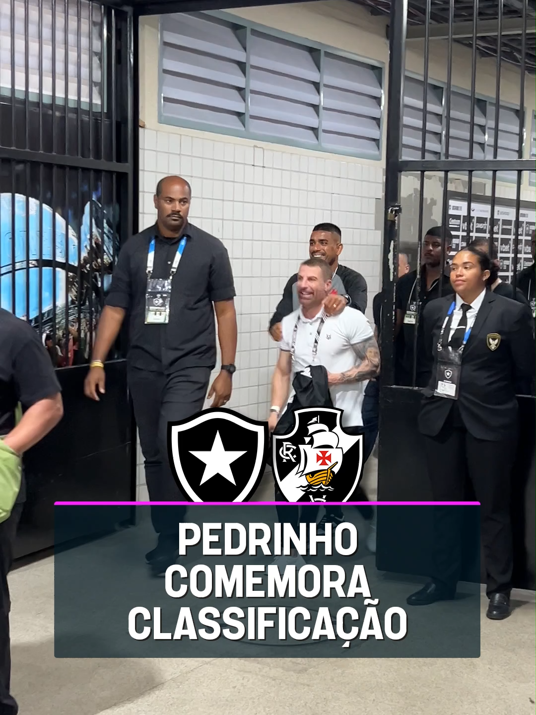 O PEDRINHO COMEMOROU A CLASSIFICAÇÃO DO VASCO! 💢 O presidente crumaltino passou na zona mista feliz com a vaga nas semifinais da #CopaBetanoDoBrasil #Futebolbrasileiro #Futebolbrasileiro #CopaBetanoDoBrasil #vasco #botafogo #PEDRINHO