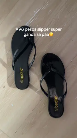 ganda talaga ng mga gantong slippers 😮‍💨#slippers #footwear #sandalsforwomen #tsinelas #slippersforwomen 