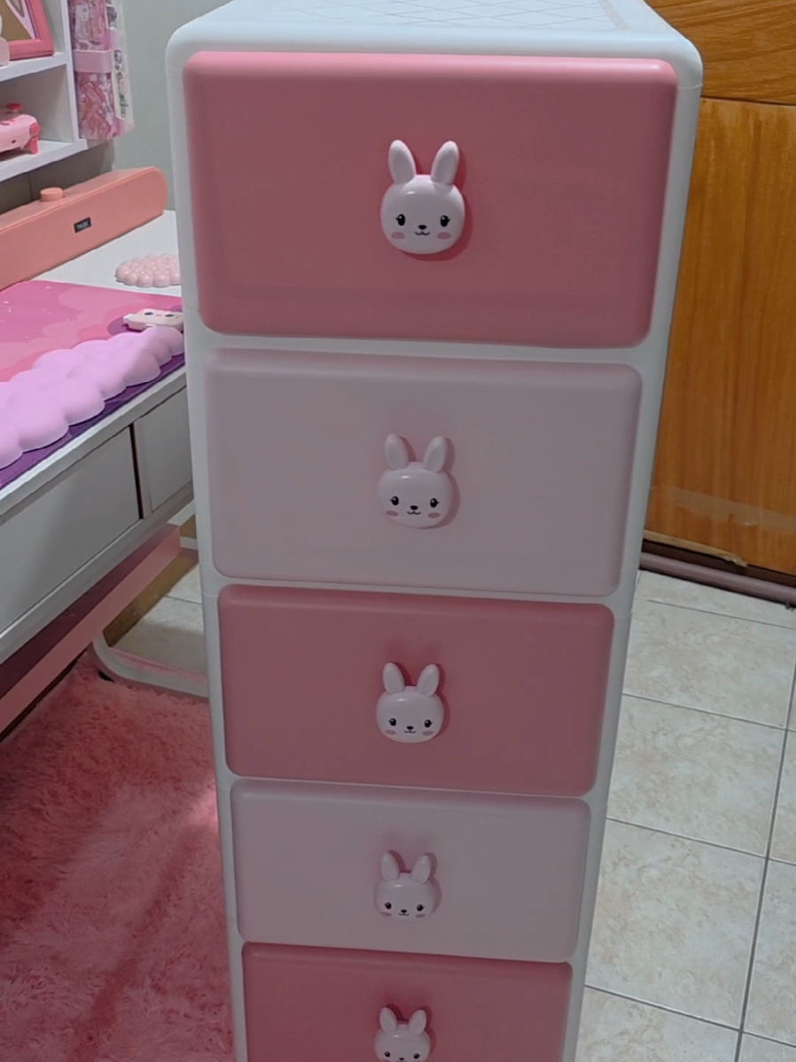 hindi ko naman siguro ikamamatay kung pang baby yung cutesy cabinet ko hihi 💗🎀 #cute #cabinet #RoomTour #pink #aesthetic 