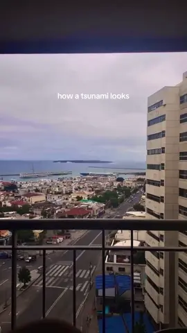 My biggest fear is living near the ocean #tsunami 