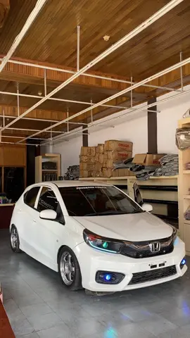 ada yg mau TT sama lampu depan, lampu brio tipe E pun jdi #briomodifikasi #xybca #berandafyp #susahfyp 