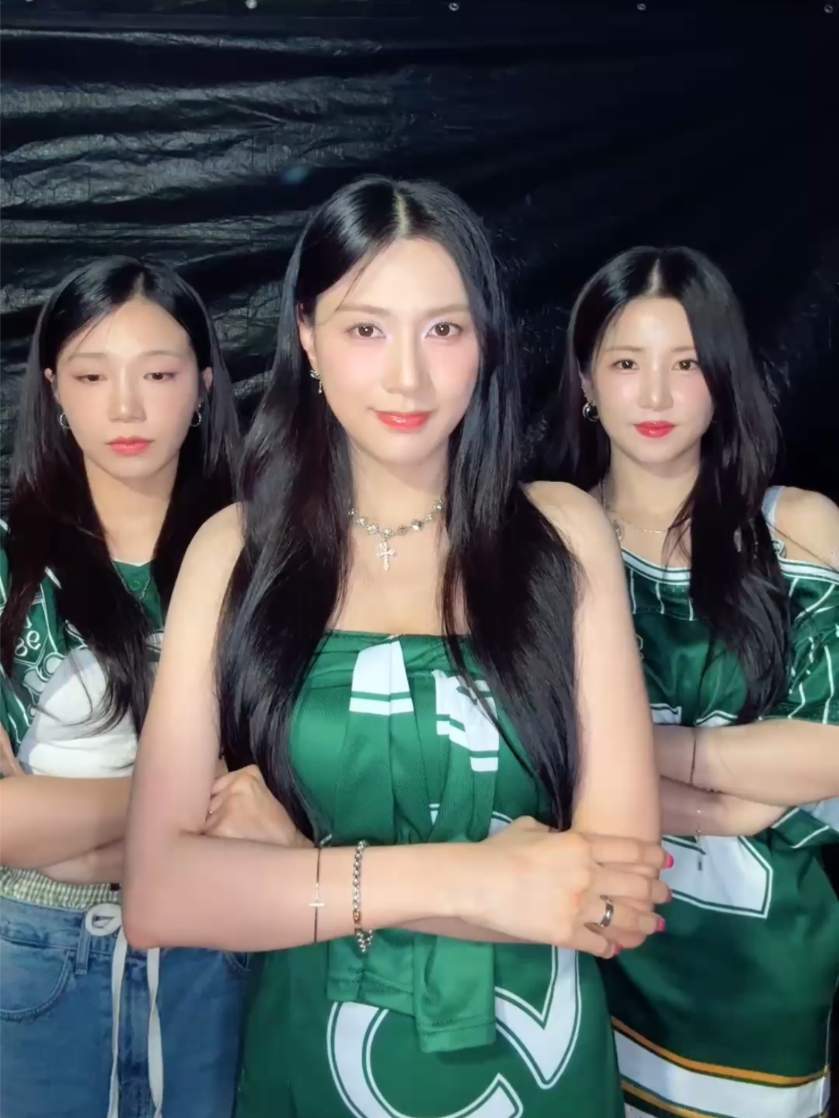 𝙄 𝙡𝙤𝙫𝙚 𝙮𝙤𝙪 𝙨𝙤 𝙢𝙪𝙘𝙝💕 조금 뻔하지만🥰 #에이핑크 #Apink #박초롱 #초롱 #ChoRong #정은지 #은지 #EunJi #오하영 #하영 #HaYoung