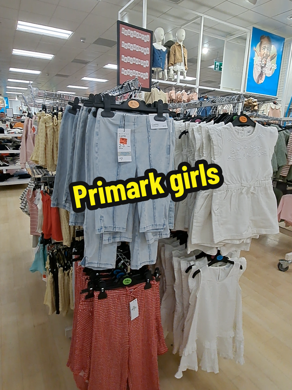 Descuento en ropa de chicas hasta la talla 8 años.  Ofertas desde 1€. #fyp #pourtoi #parati #primark #2025 