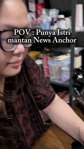 di IG suami yang post, oke di tiktok w yang post. mayan dah ngobatin kangen kerja. biarpun kayanya udh ga cocok cryyy  #promoseruweekend #NewsAnchor #Jurnalis #Journalist #KompasTV 
