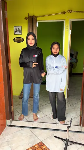 Kaos lengan panjang kupluk bahan adem