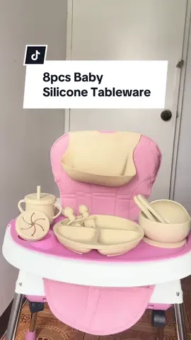 Mealtime made easy with this 8-piece baby silicone tableware set and I’m very excited for my daughter to use this on September 19! 🥰 