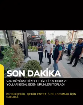 VAN BÜYÜKŞEHİR BELEDİYESİ KALDIRIM VE YOLLARI İŞGAL EDEN ÜRÜNLERİ TOPLADI Van Büyükşehir Belediyesi, kent merkezinde kaldırımları, engelli yollarını ve araç trafiğini işgal eden işletmelere yönelik denetimlerini sıklaştırdı. Kamuya ait alanların işgal edilmesini önlemek amacıyla yürütülen çalışmalarda, kaldırım ve yollara bırakılan çok sayıda ürüne el konuldu. Zabıta Dairesi Başkanlığı ekipleri, İl Emniyet Müdürlüğü ile ortaklaşa gerçekleştirdiği denetimlerde vatandaşlardan gelen yoğun şikâyetleri dikkate aldı. İşletmelerin yol kenarlarına izinsiz duba bırakması, ürünlerini kaldırım ve yollara sermesi gibi durumlara önce uyarı ve yazılı tebligatla müdahale edildi. Ancak uyarılara rağmen işgale devam eden işletmeler hakkında cezai işlem uygulandı. Özellikle İki Nisan Caddesi’nde yapılan denetimlerde kaldırımları ve yolları işgal eden ürünler toplanırken, bazı işletmeler para cezasıyla karşı karşıya kaldı. Yetkililer, araç yollarının araçlara, kaldırımların yayalara, engelli yollarının ise engelli bireyler için ayrıldığını hatırlatarak, bu alanların işgal edilmesine kesinlikle izin verilmeyeceğini vurguladı. Van Büyükşehir Belediyesi, şehir estetiği ve kamu düzenini korumak için denetimlerini kararlılıkla sürdüreceğini duyurdu.#keşfet #keşfetteyizzz #keşfetbeniöneçıkar #keşfetteyiz #vananadoluhaber 
