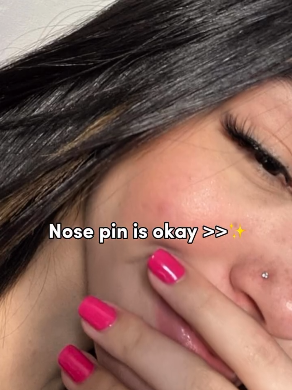 Nose pin 💗🫶🏻 #trending #fyp #tiktok #foryou #viral 