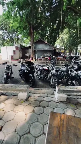 #cbnganjuk #icikiwir #gl125 #cbbekicotnganjuk #fyp 