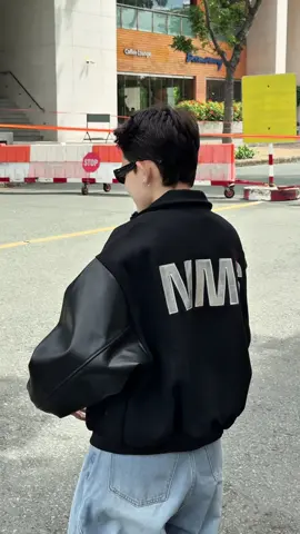 Áo khoác varsity #ngocoutfit #aokhoac #bomber #muataitiktokshop 