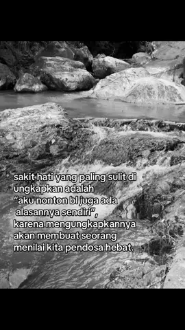 lagi di coba keluar kok ini 🤍🫂 #qoutes #bl #thailand #fujodanshi #gmmtv 