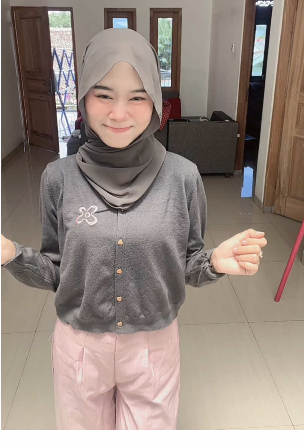 cardigan nya launching 25 September ya! Staytuned‼️  #tiebymin #tiebyminoutfit 