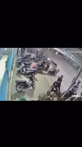 Tuổi nào mà chẳng có lúc sai