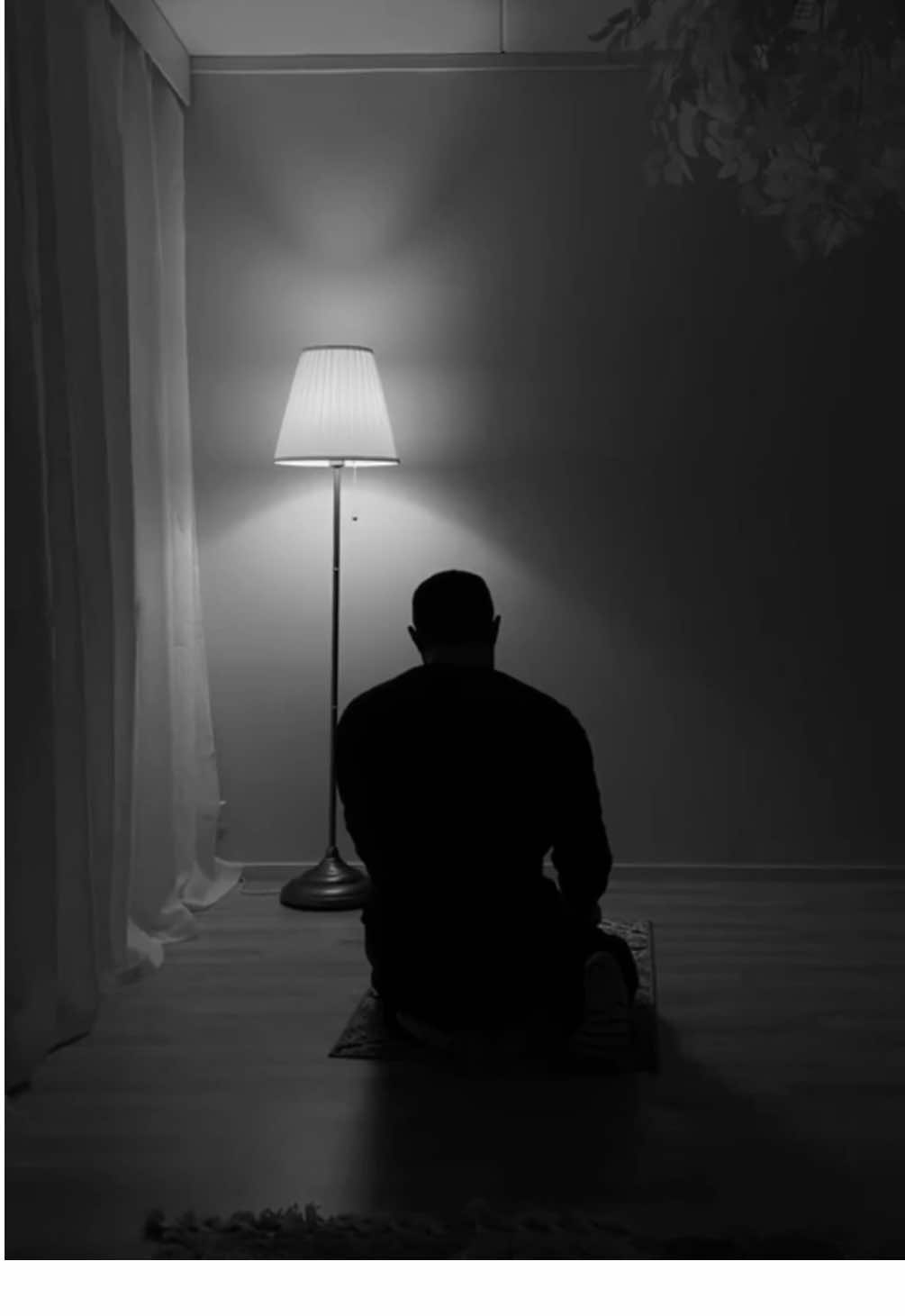 🕊️ “When the heart feels heavy, sajda becomes the cure. 🤍🙏 ‘Ma Sajda Karon Ta Dil Ko Sambhalo’ is a reminder that true peace lies only at Allah’s door. 🌹🕊️” #MaSajdaKaron #NaatSharif #IslamicReels #PeacefulSoul #HeartTouchingNaat   