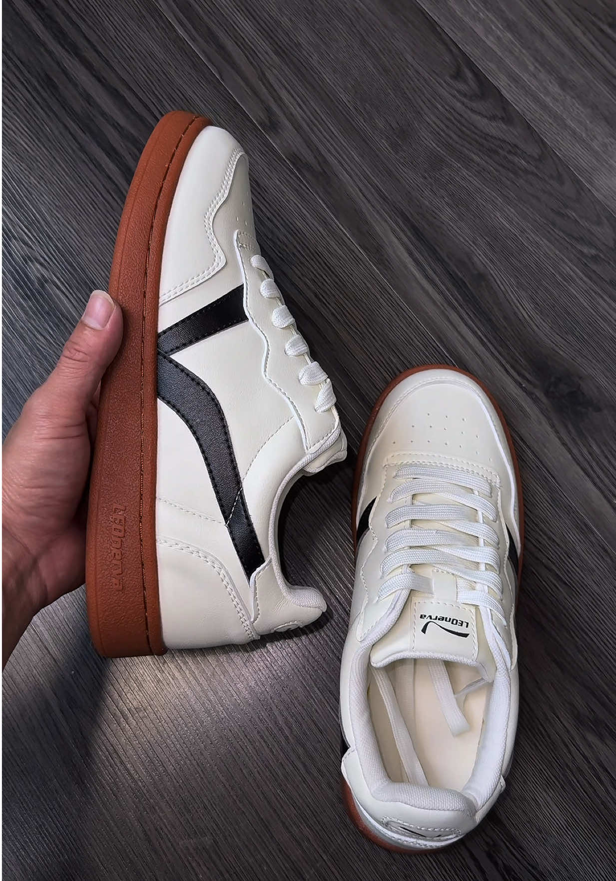 LEOnerva808 vs1 đế nâu phiên bản nâng cấp đi êm vãi nha #giaythethao #giaysneaker #giaynam #giaynu #leosneaker47 