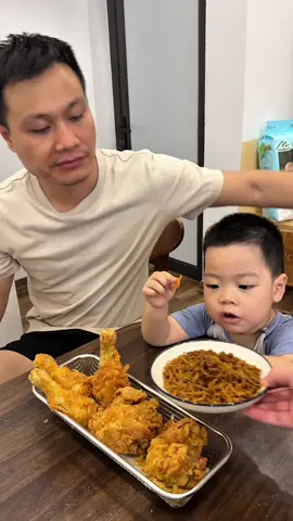 Không hiểu sao nhà 2 đứa nó cứ trái ngược nhau hoàn toang mng nhở #mesausoc #chamcon #momonature #xh