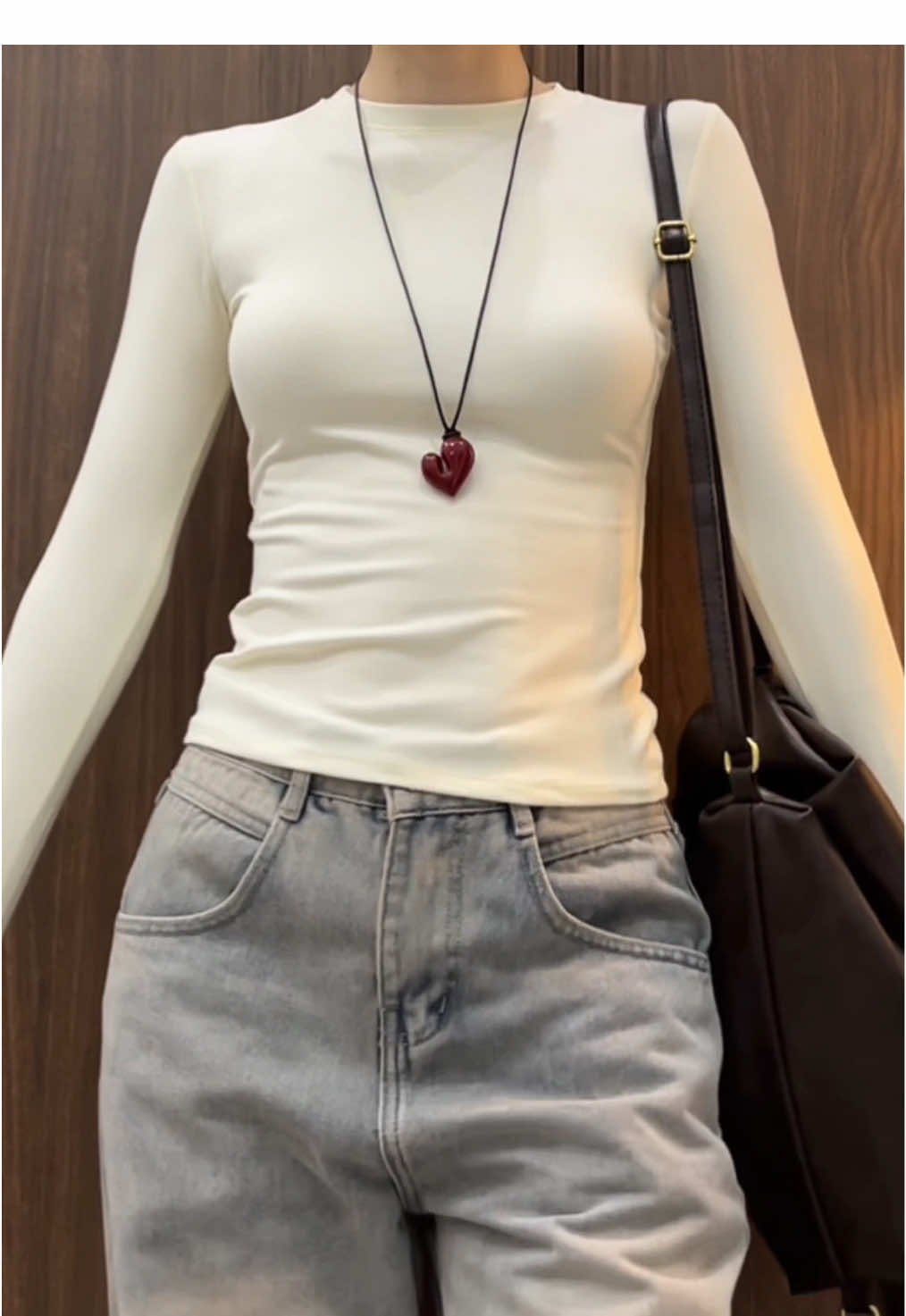 Siu nhiều màu cho các bác lựa nha ✨🌥️🌸🌿 #reviewthoitrang #aogiunhiet #aothundaitay #aothunbody #justdun 