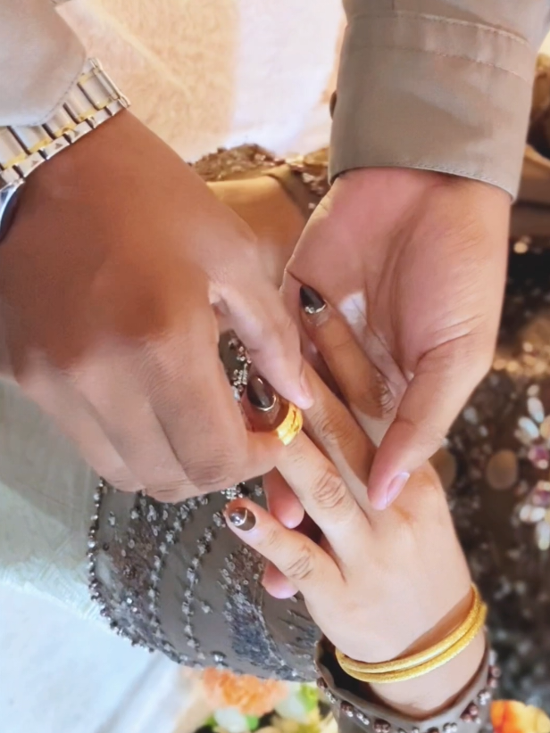 THE ENGAGEMENT OF OJI SHAH & FUJI HASTUTI 01-09-2025  Pak,Mak dan Keluarga lon lake do'a Semoga Acara Lancar Sampai Uroe H. Terimong geunaseh Doa dan Usaha Akak @miradewi0327 @miisra96 @marlinaa0127  Terimong geunaseh Doa dan Sponsor Abang yeuk @nazar_apache @studiosa.official.real  Terimong geunaseh Doa dan Support Ado/Adun lon mandum @novalwayarabi @joel_keudah @acut.iqun @teukulaksmana @jeki_irwanda_official @hadikarisma @ulvaazilla @Fuji Hastuti🕊️ @ulyntsyaa @yuliaasrilyaa Dan mandum yang hana tersebut.  Terimong geunaseh Video yang sangat mehai nyoe @BG 46 AM 🇯🇲  Alhamdulillah acara lamaran berjalan dengon lancar Terimong geunaseh mandum yang terlibat Abang/Akak 🙏🙏 #engagement  #lamaranmoment  #tunanganmoment  #haribahagia #fypppppppppppppp 