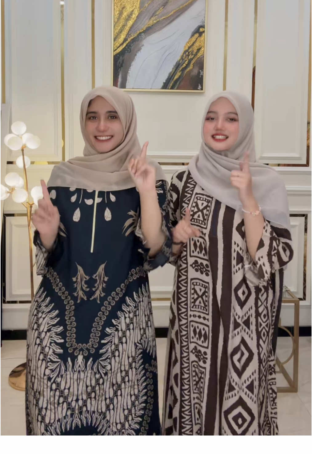 📢 Pssttt… bunda, ada kabar seru!‼️👀✨ Jam 8 malam nanti Dress FNS live lagi dengan kejutan menarik dari yang pernah ada sebelumnya😍🎉 Jangan sampai ketinggalan ya, Bunda.. Karena ini cuma spesial buat yang hadir live 🤫🔥 #dressfns #masyaallahtabarakkallah #promo #fyppppppppppppppppppppppp #live 