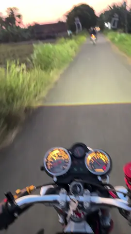 Dipikirno bolo 🤪#ndeprokstyle #ninjass #twostrokeindonesia #twostrokepower #ninja2tak 