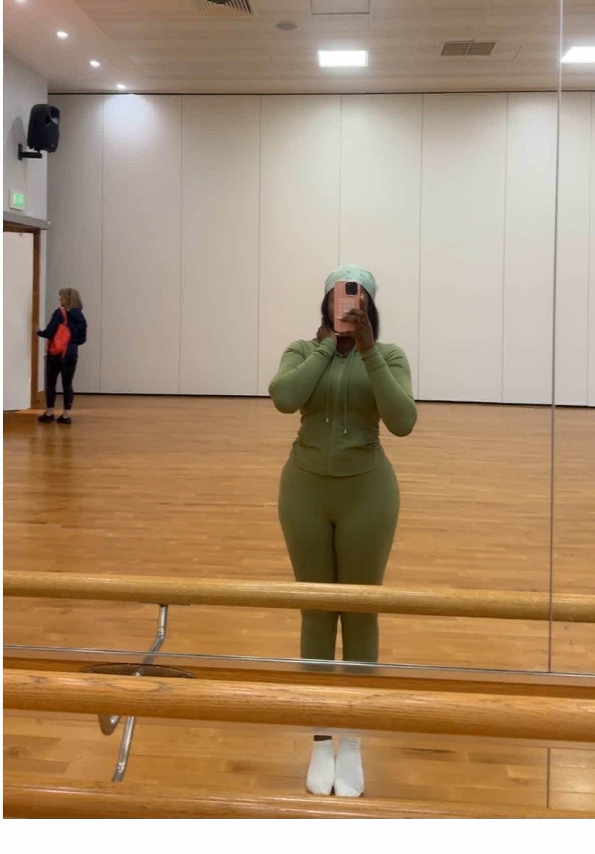 Yoga Mornings 🧘‍♀️ 💕#yoga #Lifestyle #wellness #health #healthylifestyle 