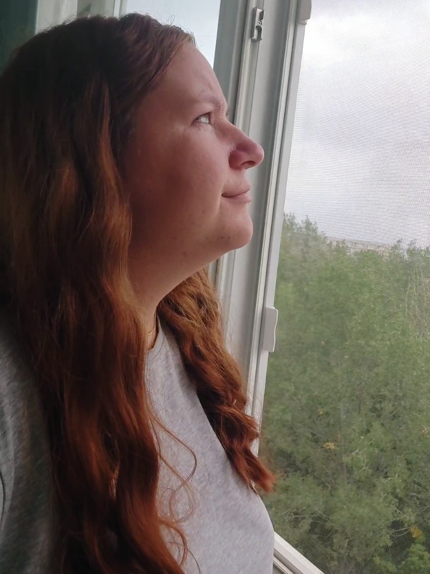 Micuțul meu luptător, azi ai fi implinit 8 lunite...nu-ti pot oferi un tort, nu te pot tine în brate, nu te mai pot tine de manuta ta mica, dar în schimb iti ofer o lumânărică, o privire sus în cer și toată iubirea mea...iubire ce niciodată nu o sa dispară, chiar dacă tu ai plecat sus la cer, iubirea mea pt tine e tot mai mare, ești în gândul si inima mea mereu...Sper ca ești bine acolo sus, sper ca ești fericit, sa știi ca mami încă te așteaptă în visele ei, sa fiți macar acolo din nou împreună...La mulți ani alături de îngerași, puiul mamei iubit! Te iubim dincolo de infinit minunea noastră mica 😢👼✨️🤍 #8lunite #lamultianialaturideingeri🖤 #mathiasmihai #teiubimdincolodestele✨❤️❤️ #mamicadeingeras @Mitran Kosty 