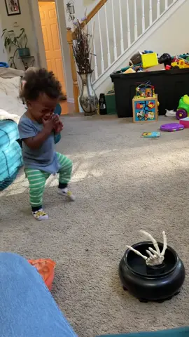 The toy scared the baby#usa #funny #funnyvideos #child #foryour #prank #scared 