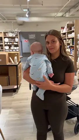 Daniela prépare l’aménagement du studio ! #nicocaponecomedy #project #fan 