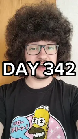 Day 342 of not cutting my hair until @Manchester United win 5 games in a row! 🙌 Current Streak - 1/5 #hairchallenge #manchesterunited #manunited #hairgrowth #mufc 