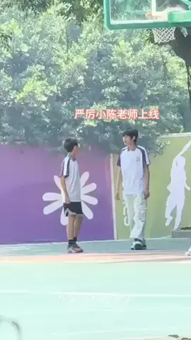 lucu banget ih uming diya ngajarin teman nya 🥰