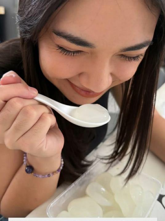 makan buah lontar #haicovanderveken  #mencintaimusekalilagi 