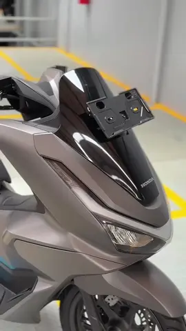 Honda PCX 160 cbs Matte Silver 😍🫰 ✓melayani pembelian cash/kredit ✓ persyaratan hanya kirim foto KK dan KTP (proses dari rumah) Hubungan 📱 085161214059 Monica Astra @monicaacantik_  #fyp #purworejo #HondaVario #berandatiktok #promohonda 