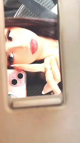 Me podéis llevar a 2016 de vuelta porfa? Ahora si sabría aprovecharlo 🥲💕 #2016 #makeup #mirrorselfie  #lipcombo #lashes 