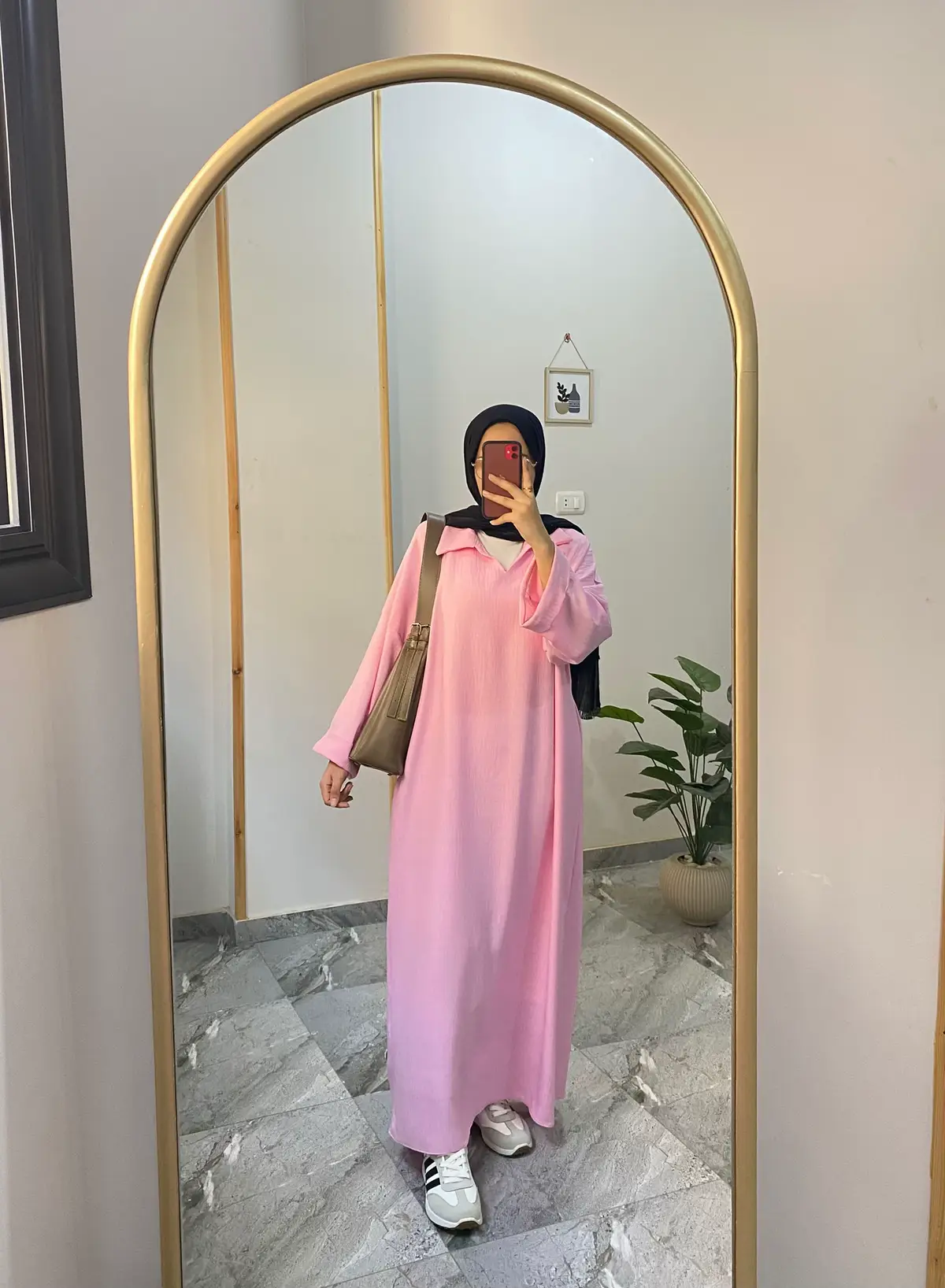 الدريس حبيب قلبنا كلنا🤩 خامه طريه جدا ومريحه وعليه خصم تحفه الحقو الخصم💗