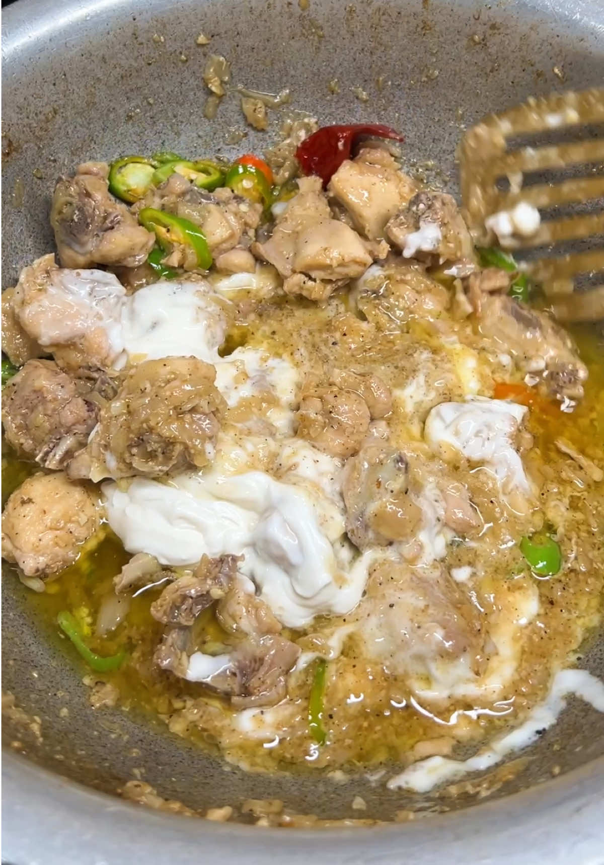 Creamy Chicken white Karahi #cooking #Recipe #easy #chicken #fyp #chicken #treanding #foryou #tiktokfood #karahi #foodies 