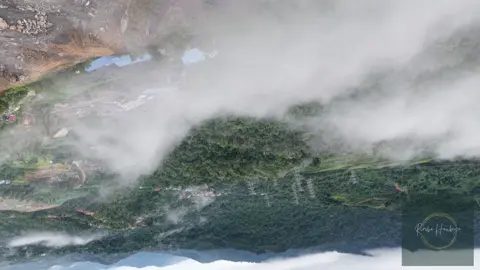 Diving into the Clouds – Mavic 4 Pro  Part 1: Full 360° Immersion #mavic4pro #lowclouds #cinematicdrone 