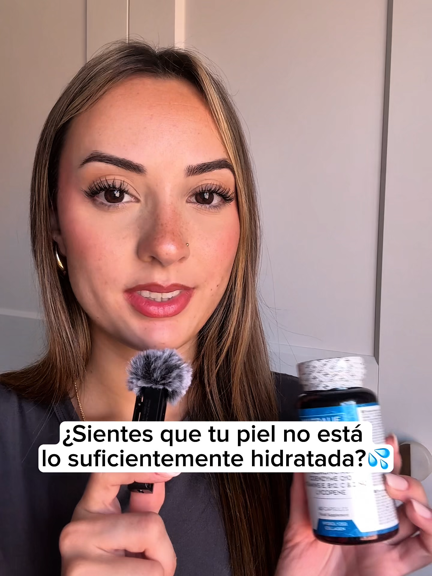 ¿Quieres una piel más firme, un cabello más fuerte y uñas saludables? ✨🐚 Marine Collagen Complex aporta colágeno marino que ayuda a mejorar la elasticidad de tu piel y fortalecer cabello y uñas, cuidándote desde dentro. Inclúyelo en tu rutina diaria y siente la diferencia. #MarineCollagen #CuidadoDeLaPiel #Suplementos #BellezaNatural