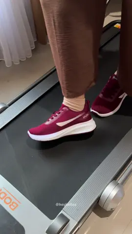 Ini ringan bgt sih #sepatuwanita #sepatucewek #sepatuolahraga #sepatupvn 