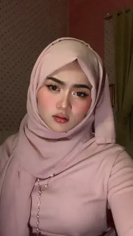 Lov pink,soal nya kalo lov u kamu nya milik orng lain kiw